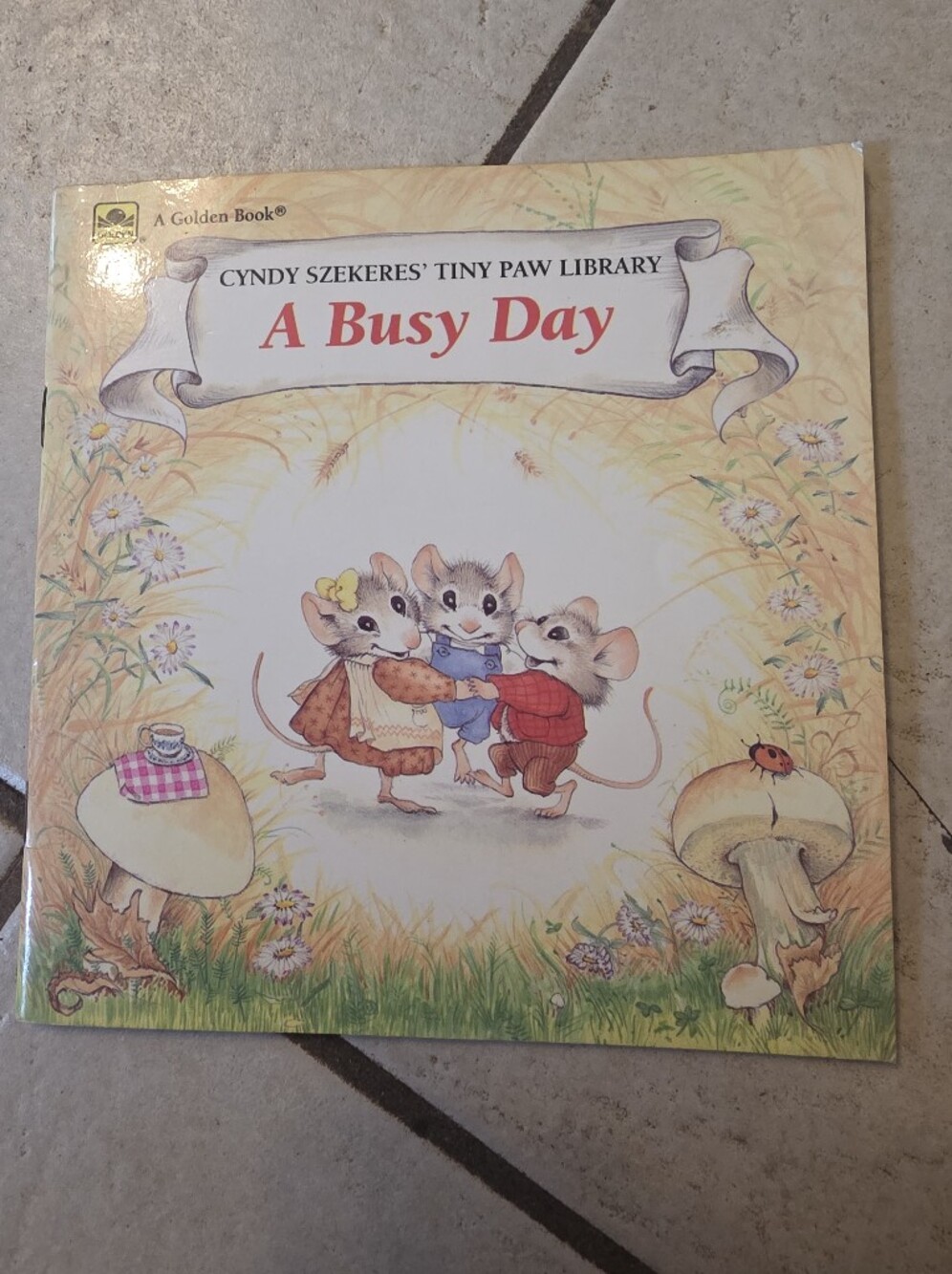 A Busy Day Paperback Szekeres, Cyndy Golden Books Staff